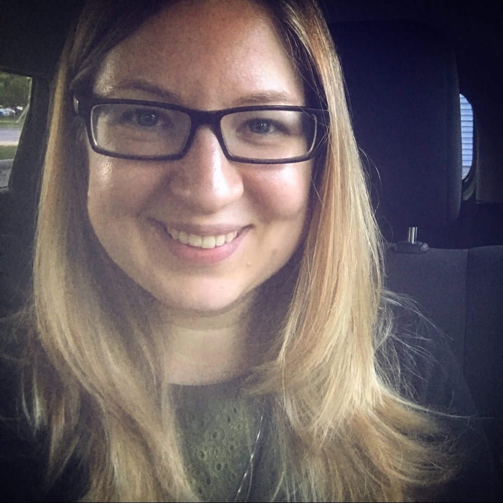Meet your Posher, Elizabeth